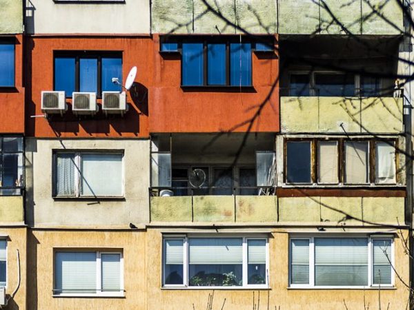 Mondrian Meets Dorian Gray: Patterns of Neoliberal Disregard